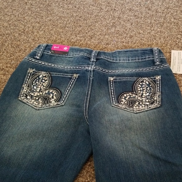 Jeweled Jeans - Picture 2 of 4